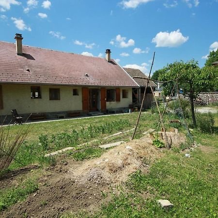 Chambres Et Table D'Hote Le Petit Radis Lus-la-Croix-Haute Exterior foto